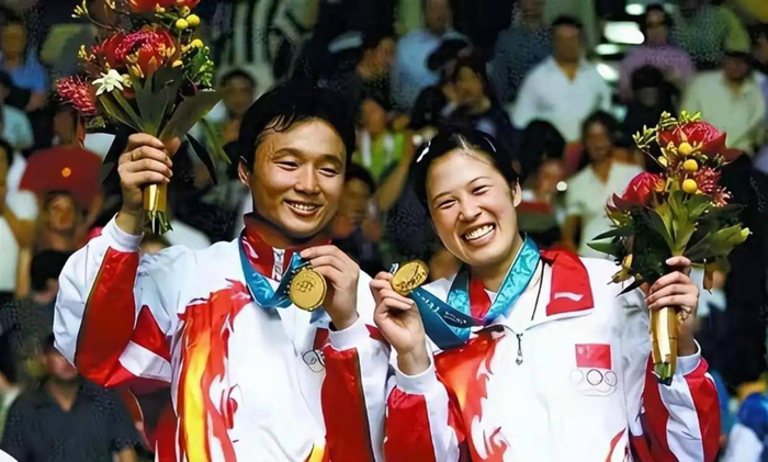 银河娱乐城-从奥运冠军到被立案调查，羽协主席张军最终还是没能顶住诱惑！|国羽|体育|运动员|羽毛球|荣誉_新浪新闻